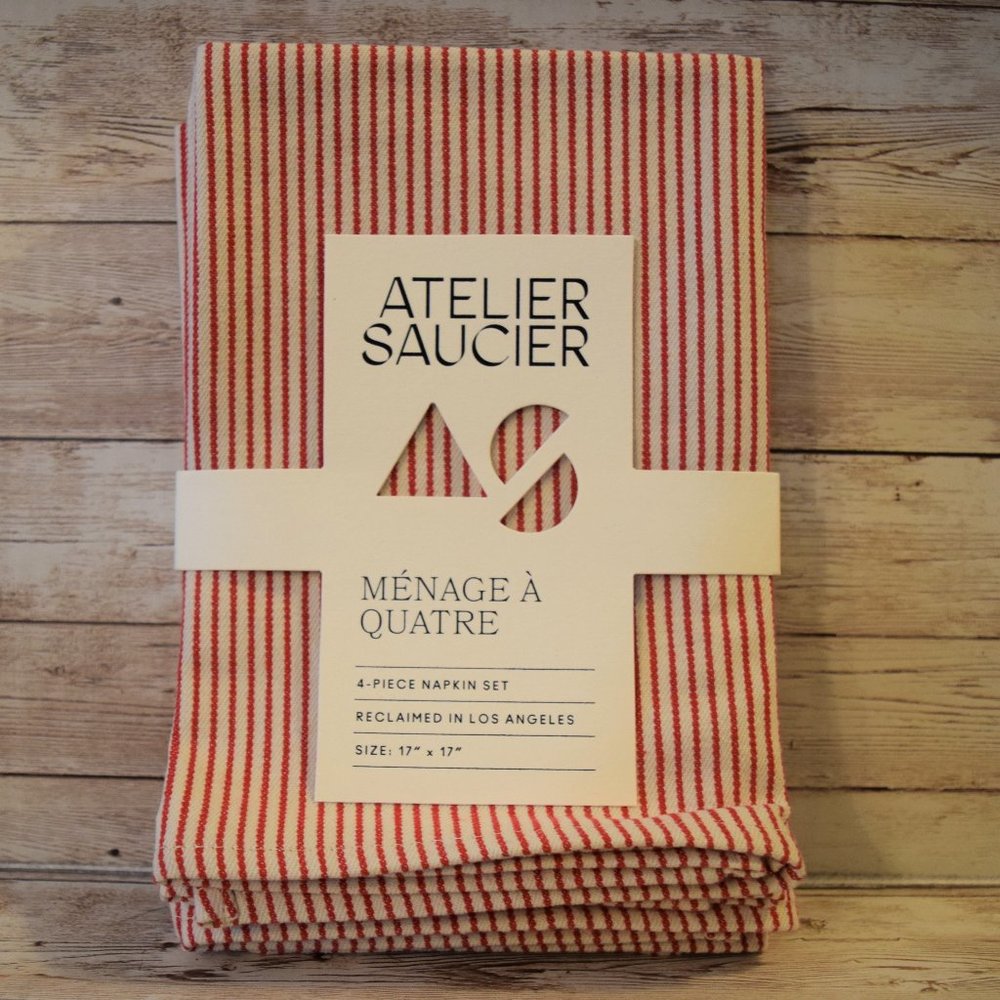 NWT Ménage a Quatre Candy Stripe Cloth Napkins